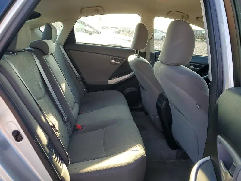 2013 TOYOTA PRIUS TWO  