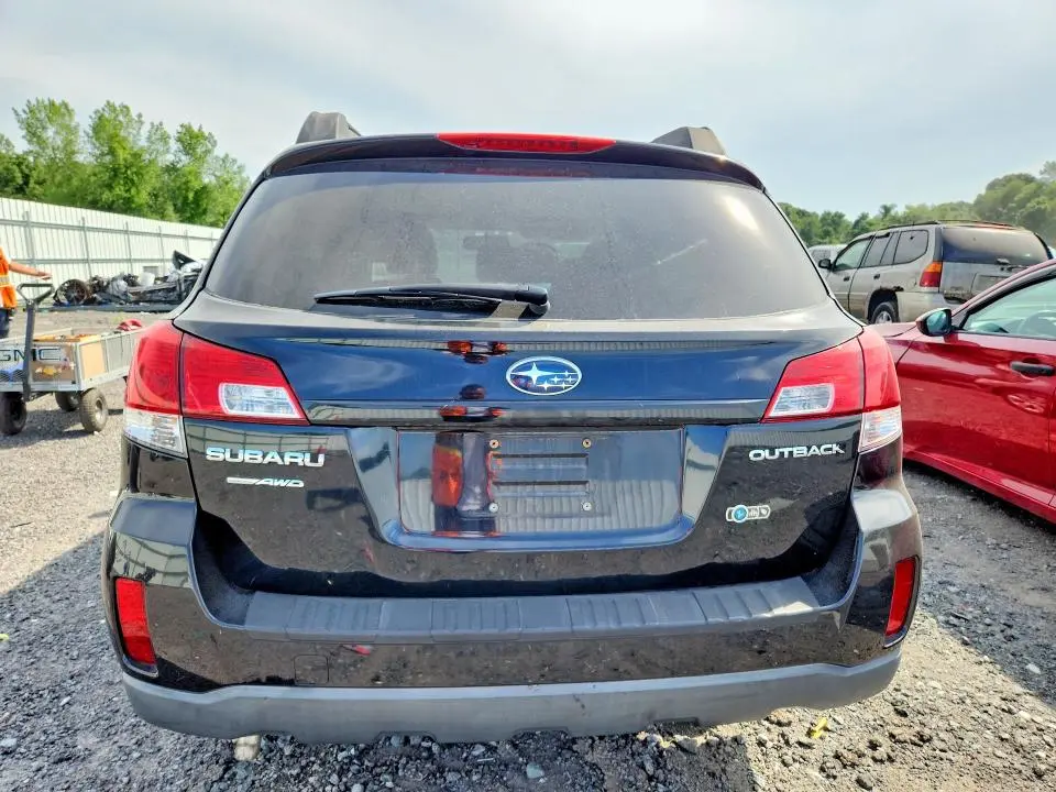 2010 SUBARU OUTBACK 2.5I PREMIUM  