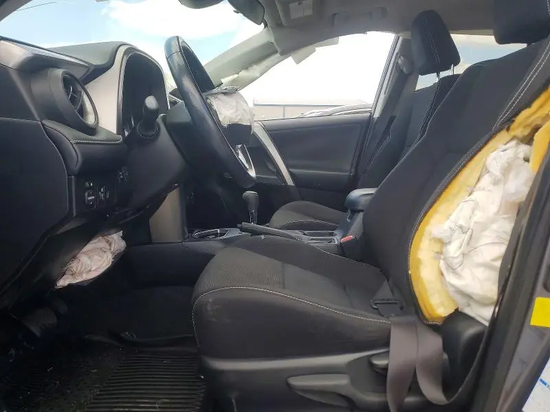 2018 TOYOTA RAV4 XLE  