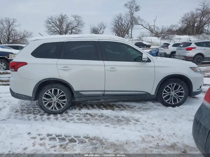 2016 MITSUBISHI OUTLANDER ES/SE/SEL