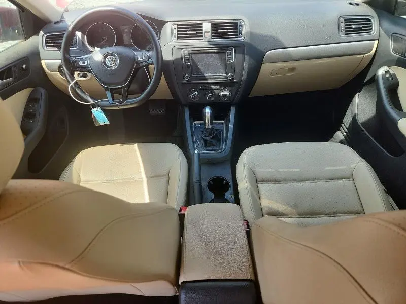 2017 VOLKSWAGEN JETTA SE  