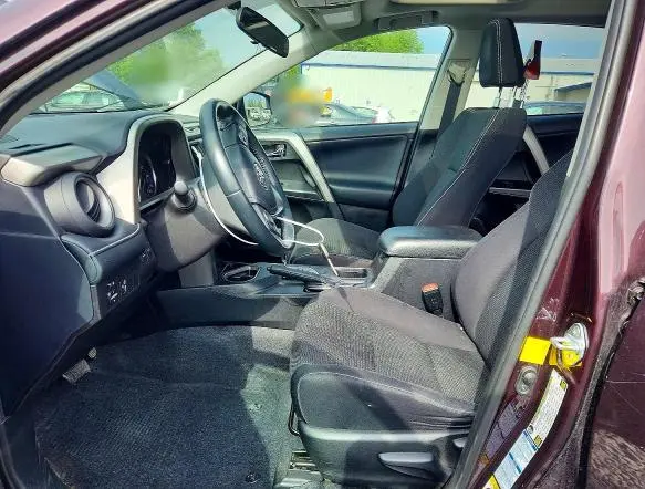2016 TOYOTA RAV4 XLE  