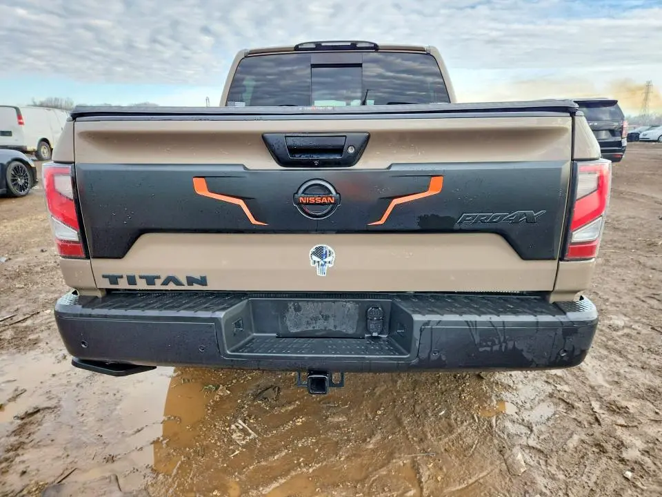 2021 NISSAN TITAN PRO-4X  