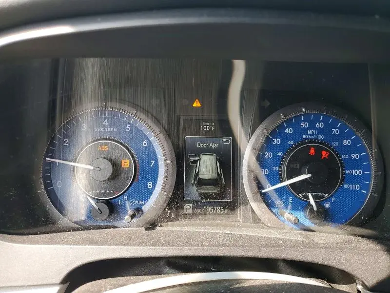 2017 TOYOTA SIENNA XLE PREMIUM 8-PASSENGER  