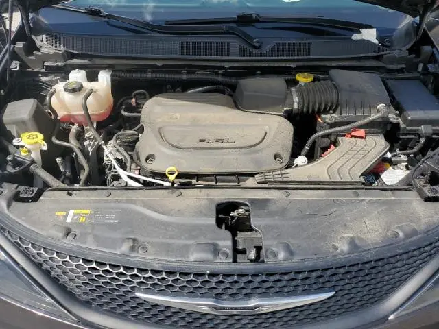 2023 CHRYSLER VOYAGER LX  