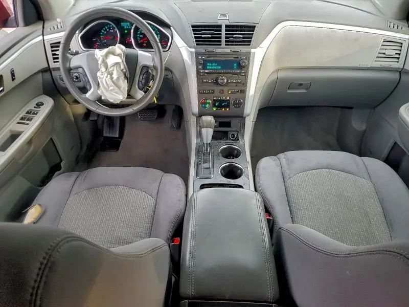 2011 CHEVROLET TRAVERSE LT  