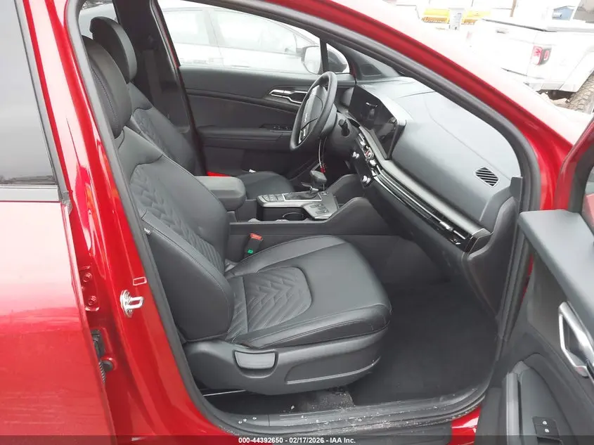2026 KIA SPORTAGE X-LINE