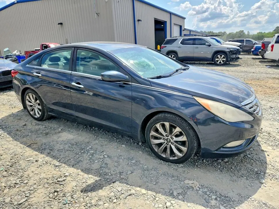 2013 HYUNDAI SONATA SE  