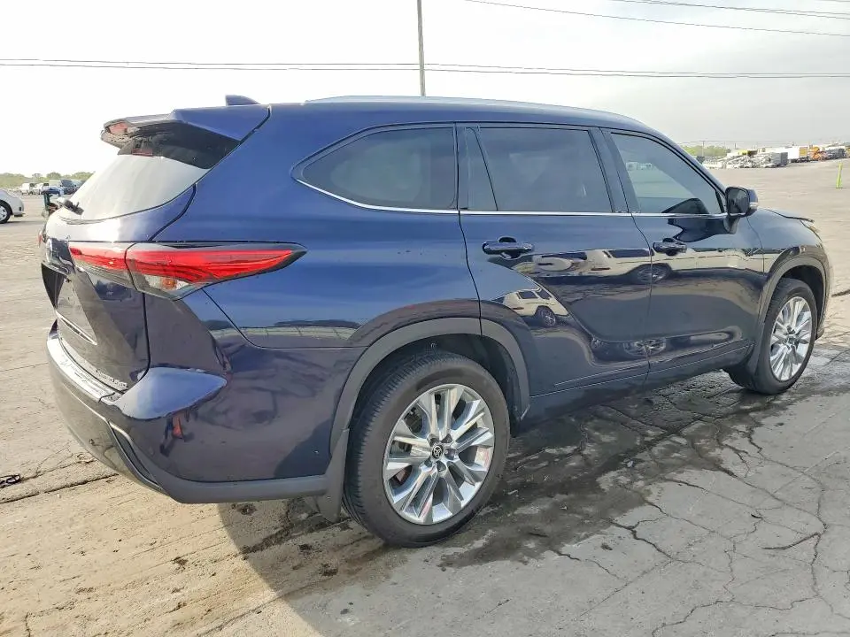 2021 TOYOTA HIGHLANDER LIMITED  