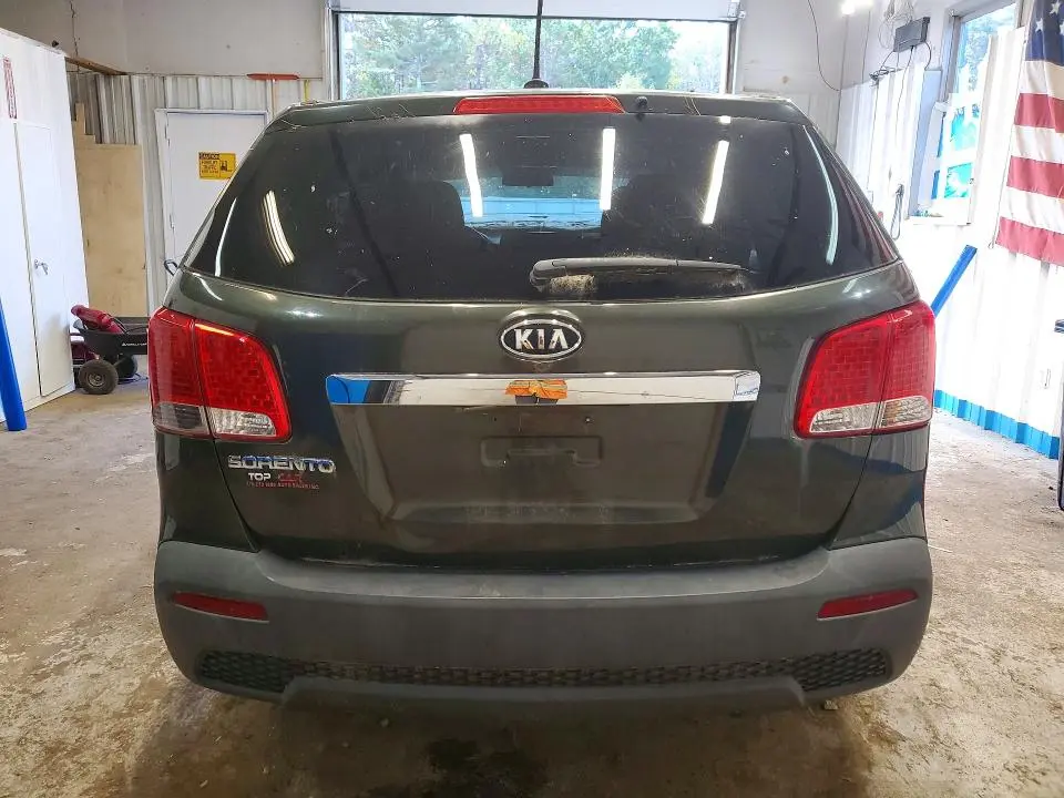 2011 KIA SORENTO LX  