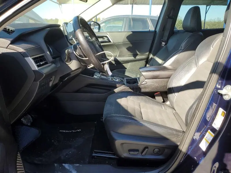 2022 MITSUBISHI OUTLANDER SE  