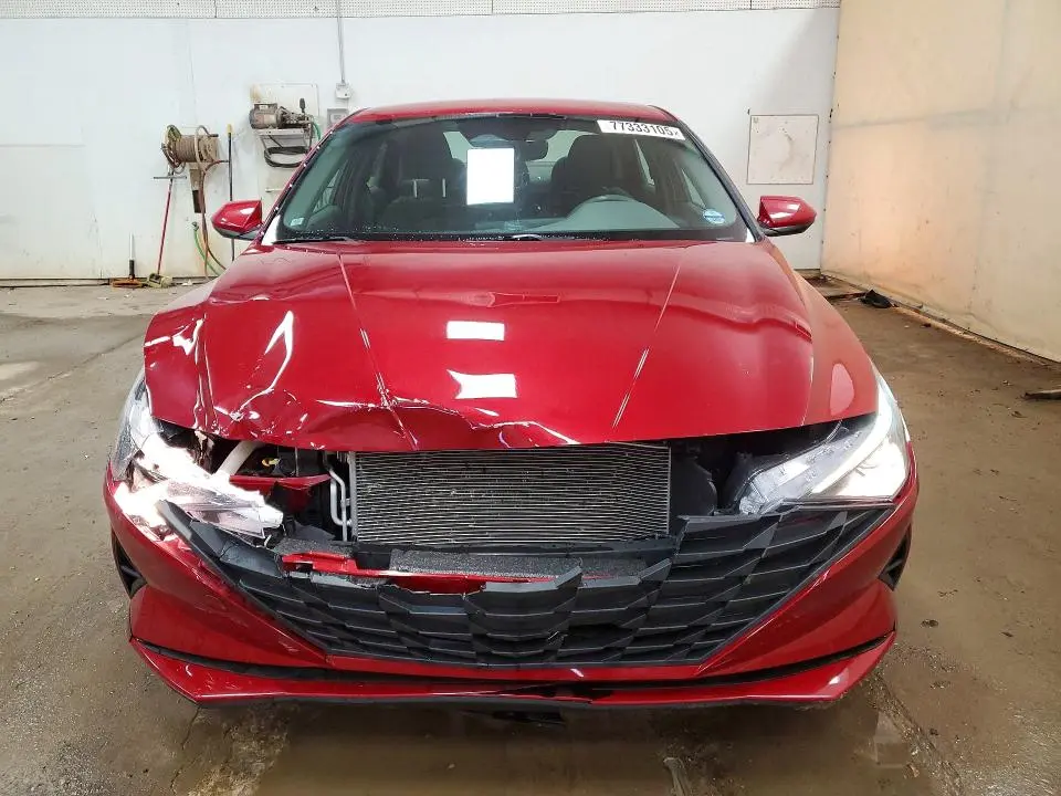 2021 HYUNDAI ELANTRA SEL  