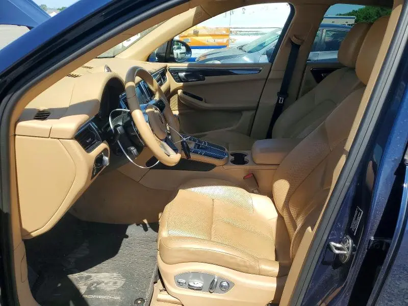 2016 PORSCHE MACAN S  