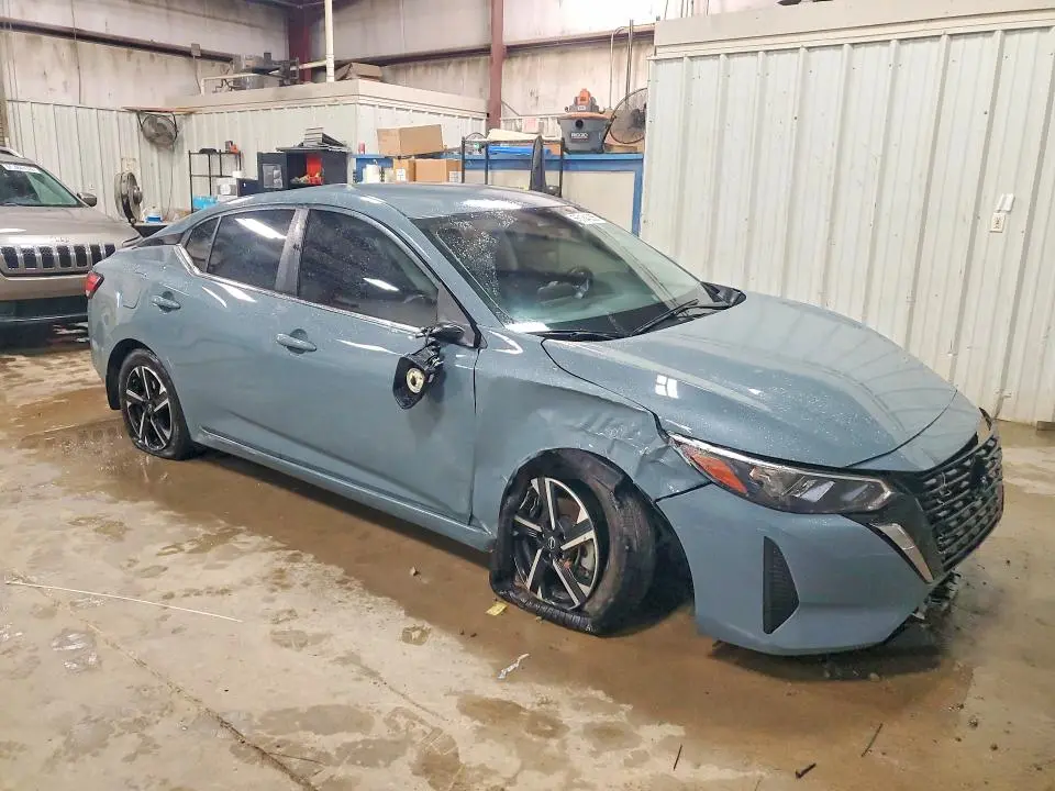 2024 NISSAN SENTRA SV  