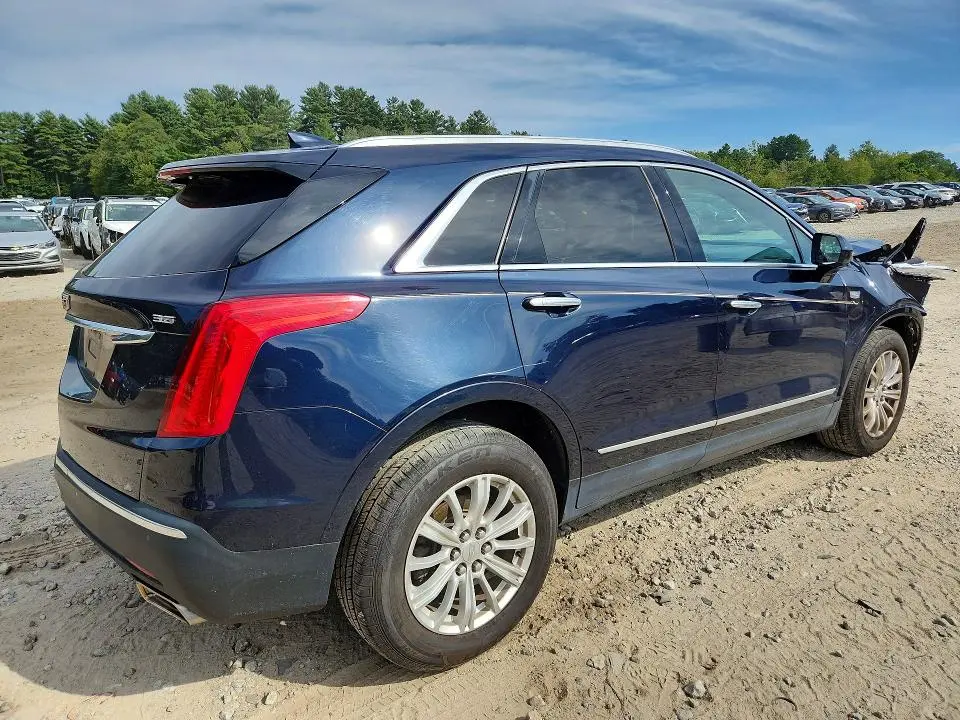 2017 CADILLAC XT5   