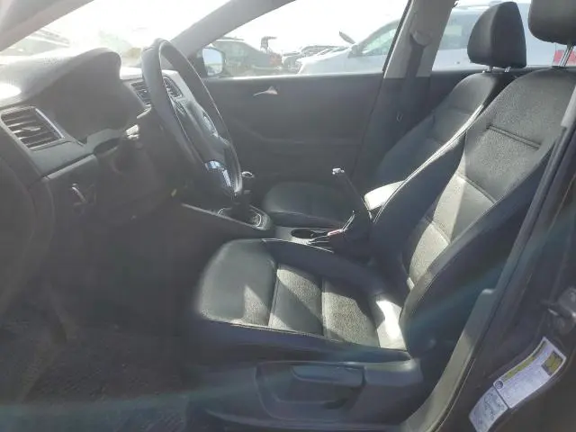 2011 VOLKSWAGEN JETTA SE  