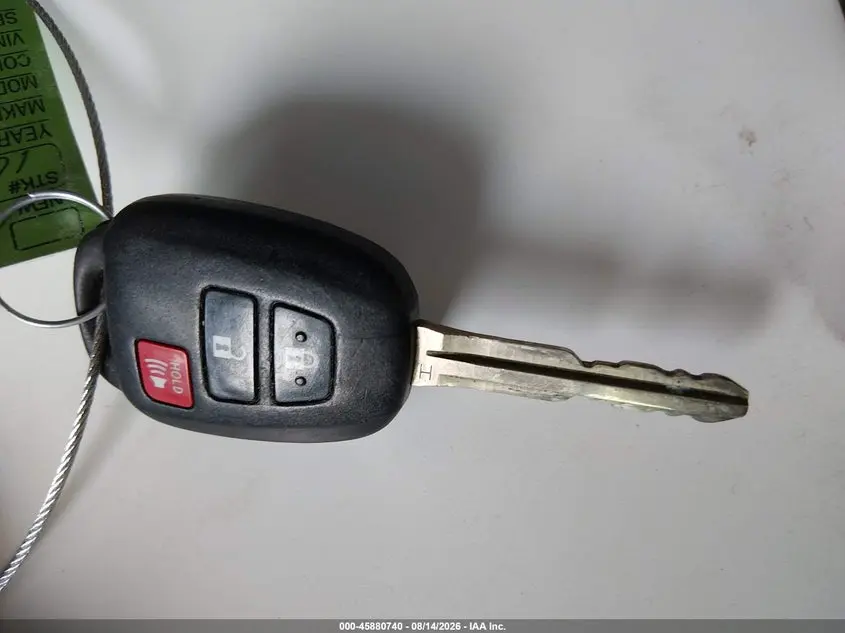 2013 TOYOTA RAV4 LE