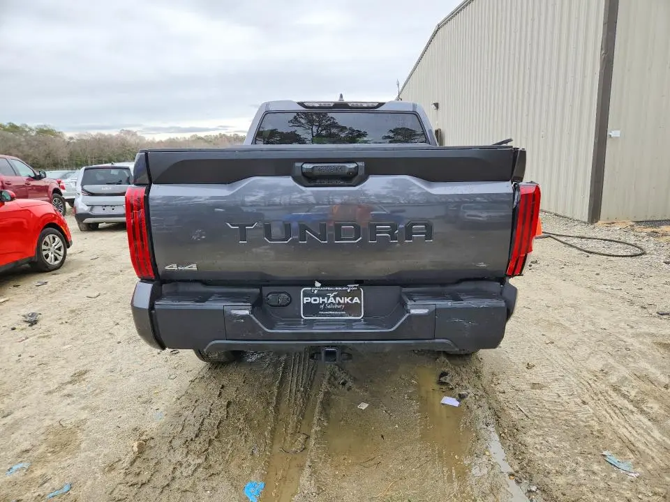 2026 TOYOTA TUNDRA SR5  