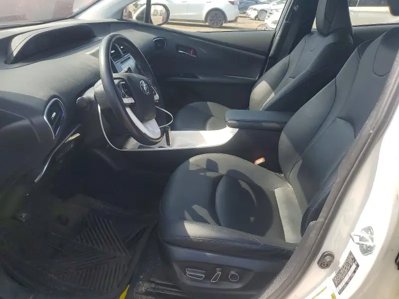 2016 TOYOTA PRIUS FOUR TOURING  