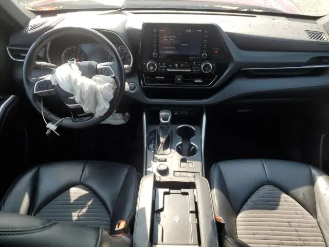 2022 TOYOTA HIGHLANDER XSE