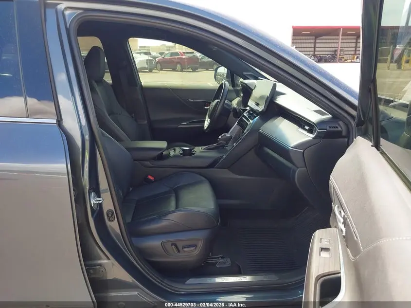 2022 TOYOTA VENZA LIMITED