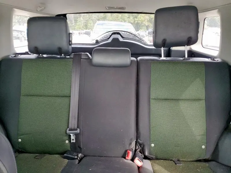 2011 TOYOTA FJ CRUISER BASE  