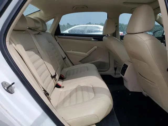 2017 VOLKSWAGEN PASSAT SEL PREMIUM  