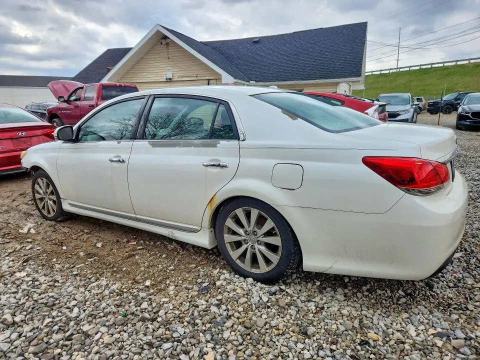 2011 TOYOTA AVALON LIMITED  