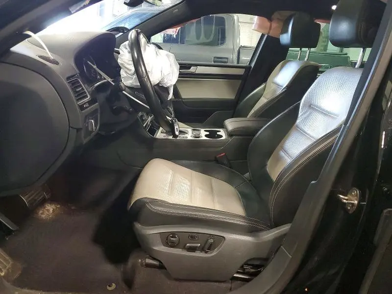 2017 VOLKSWAGEN TOUAREG WOLFSBURG  
