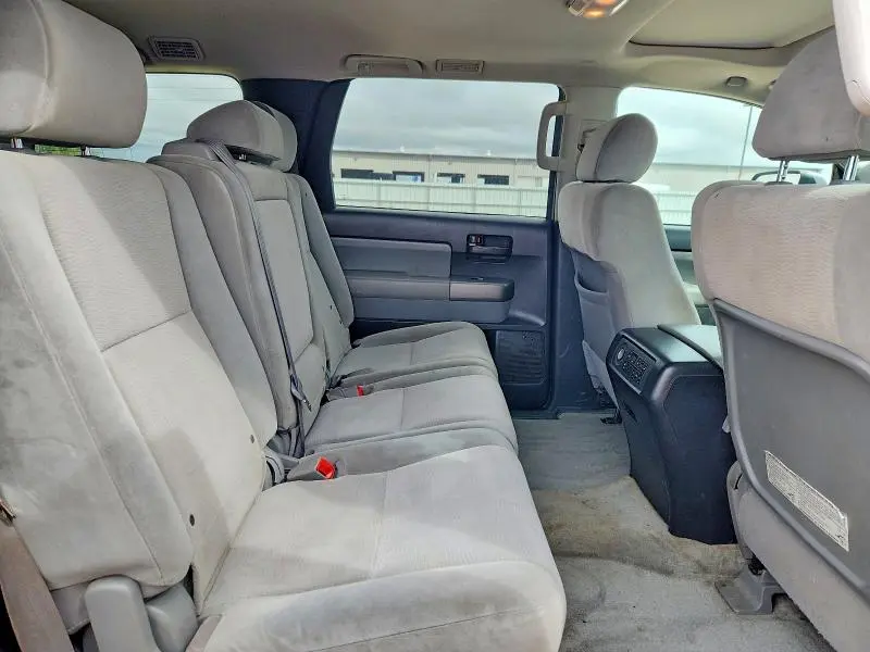 2011 TOYOTA SEQUOIA SR5  