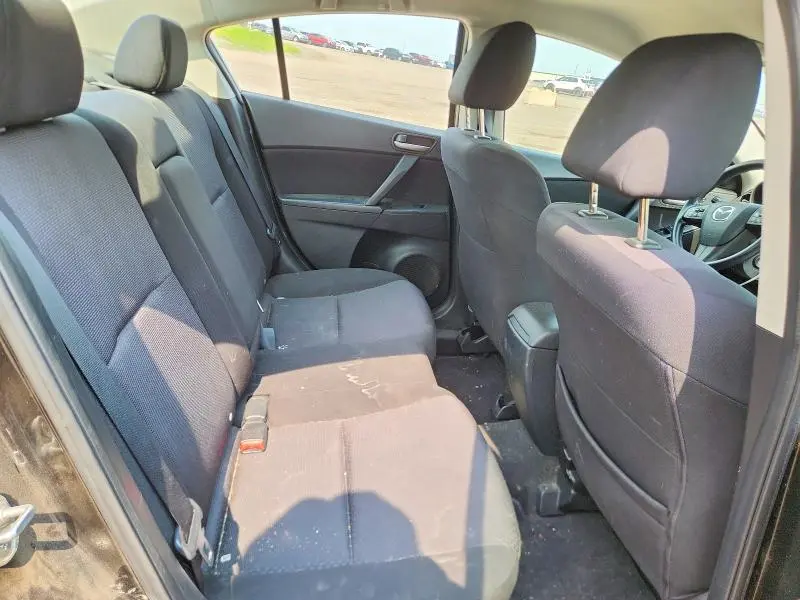 2010 MAZDA 3 I  