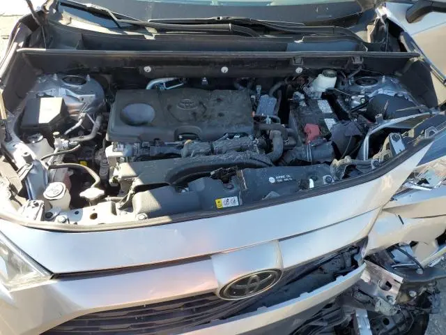 2021 TOYOTA RAV4 XLE  