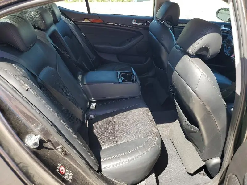 2015 KIA CADENZA PREMIUM  