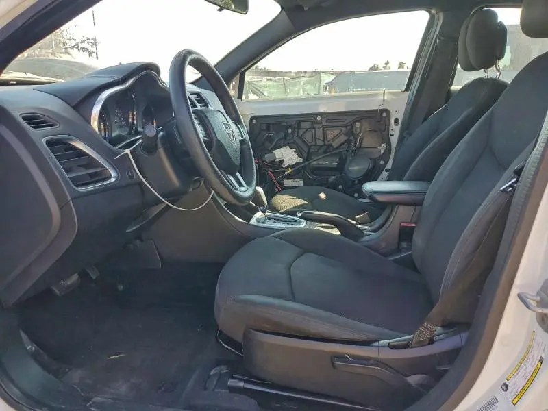 2013 DODGE AVENGER SE  