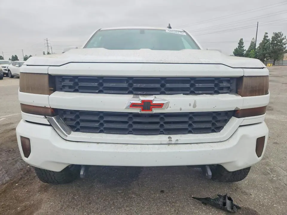 2017 CHEVROLET SILVERADO LT  