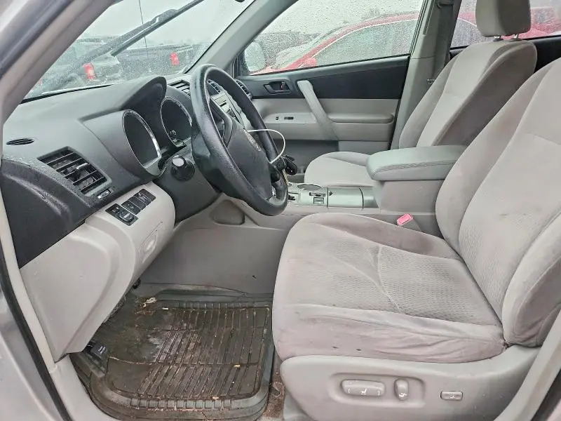 2010 TOYOTA HIGHLANDER BASE  