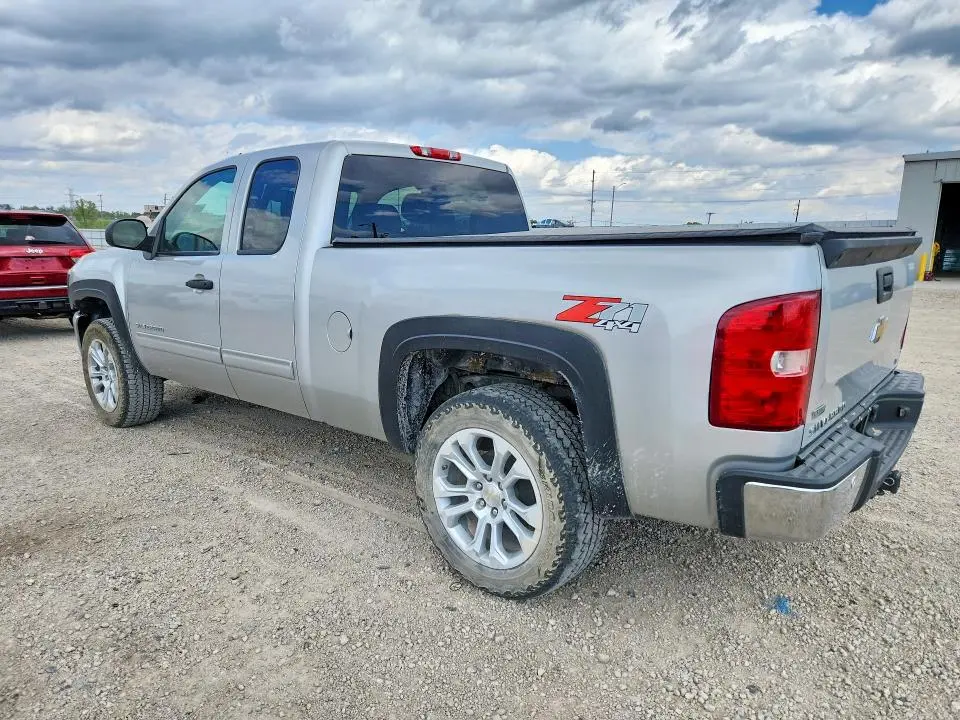 2011 CHEVROLET SILVERADO K1500 LT  