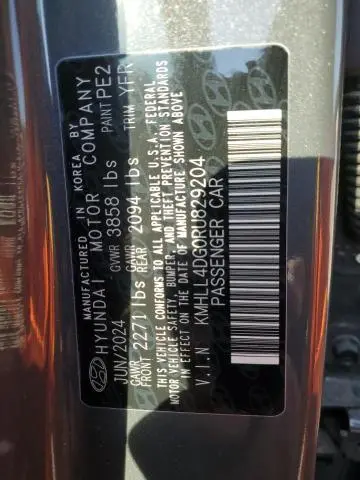 2024 HYUNDAI ELANTRA SE