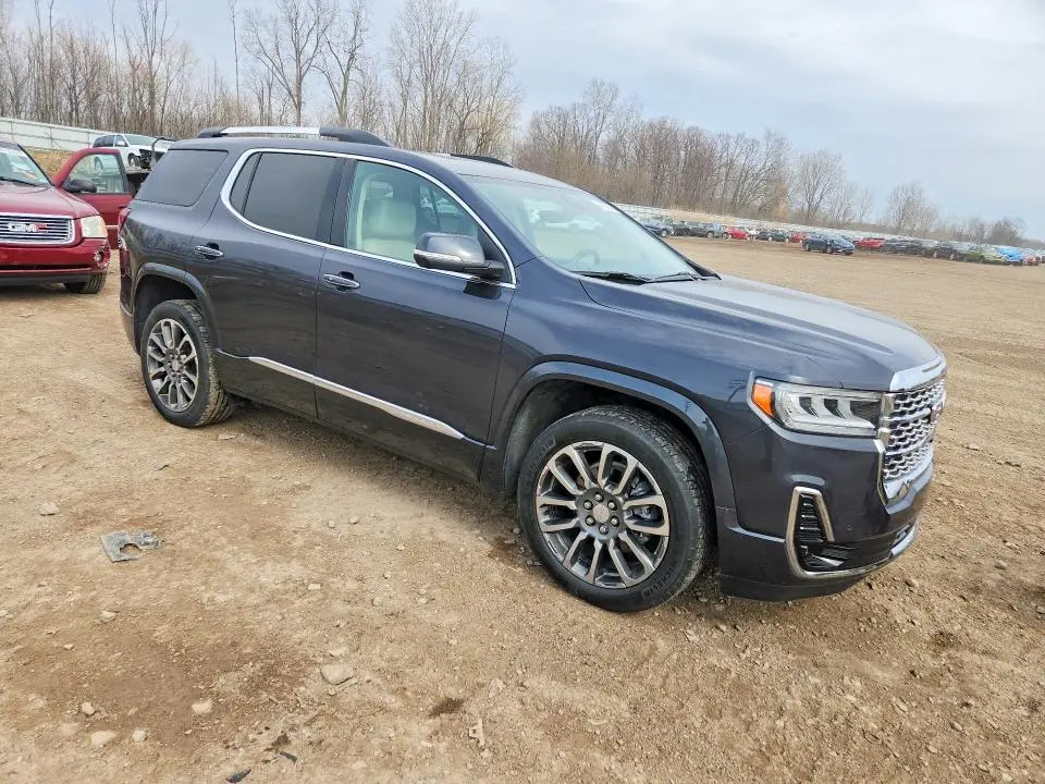 2022 GMC ACADIA DENALI  