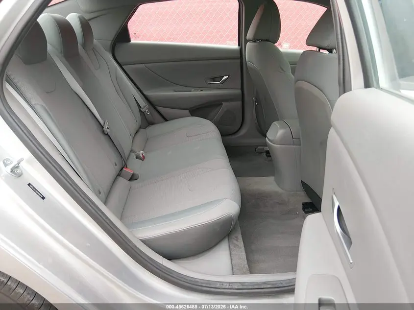 2021 HYUNDAI ELANTRA SE