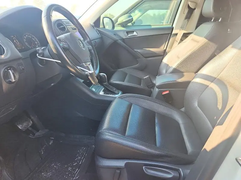 2016 VOLKSWAGEN TIGUAN S  