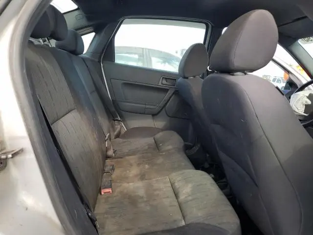 2011 FORD FOCUS SE  