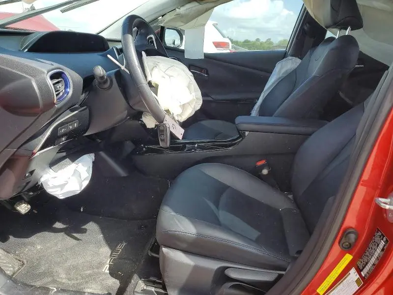 2017 TOYOTA PRIUS THREE TOURING  