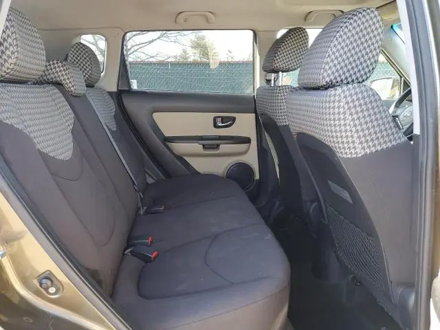 2012 KIA SOUL +