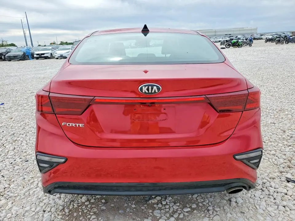 2020 KIA FORTE LXS  