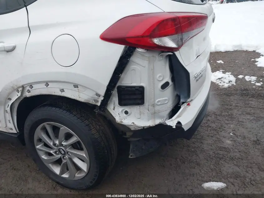 2018 HYUNDAI TUCSON SE