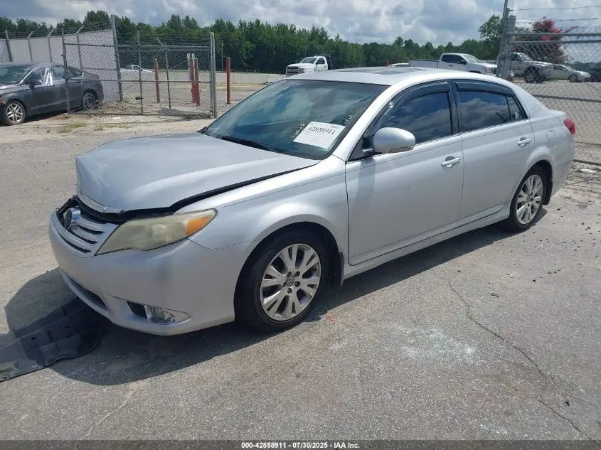 2011 TOYOTA AVALON  
