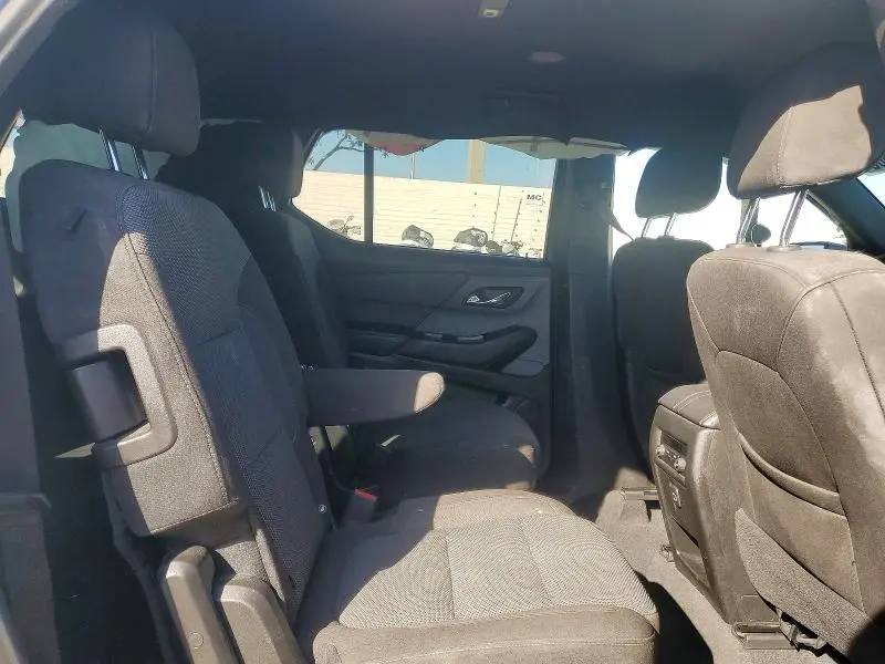 2023 CHEVROLET TRAVERSE LT  