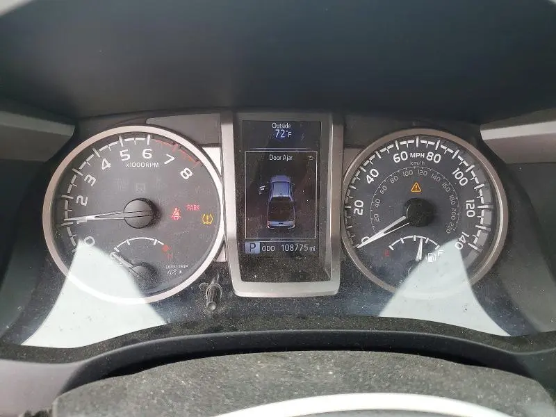 2017 TOYOTA TACOMA SR5 V6  