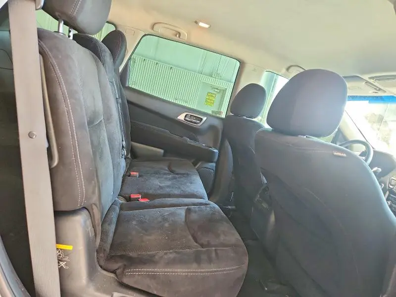 2014 NISSAN PATHFINDER SV  
